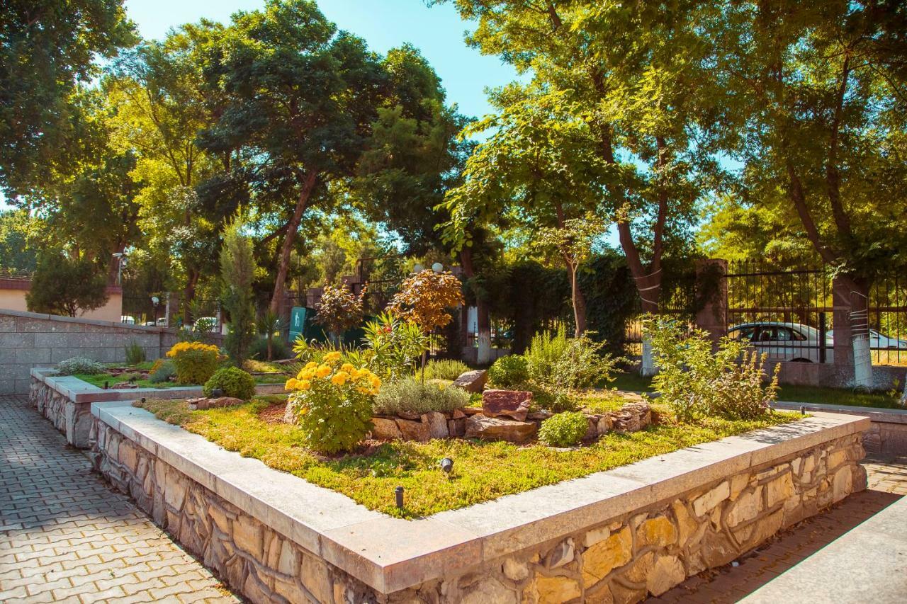Shodlik Palace Tashkent Exterior foto